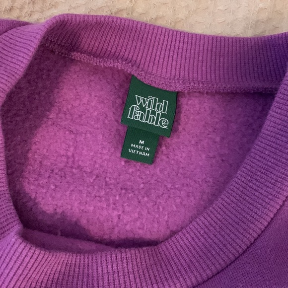 Wild Fable cropped purple crewneck - Picture 2 of 4